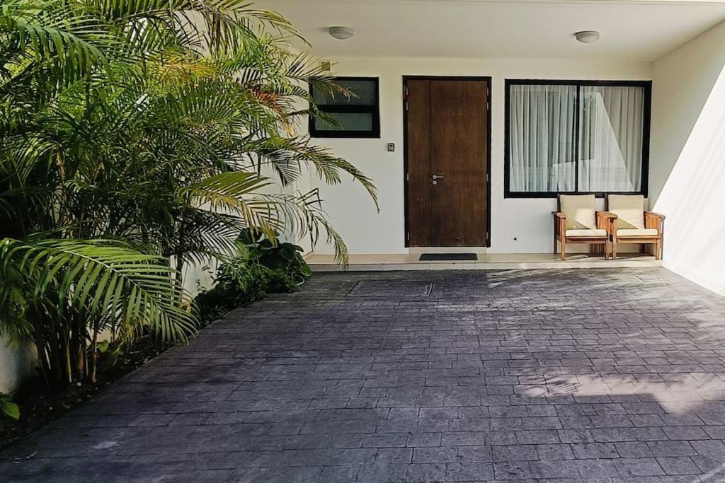 Bangtao 600m Laguna 3bdr 3,5bath With Jacuzzi And Bbq Up To 8 Guests 5 Nights Free Taxi Feriehus Phuket
