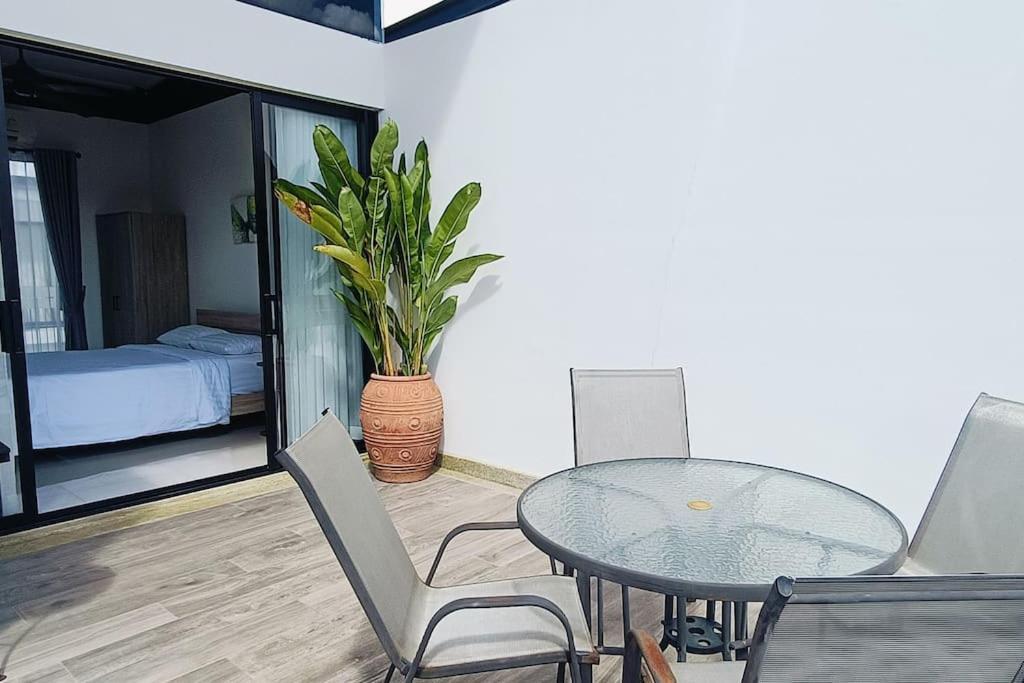Bangtao 600m Laguna 3bdr 3,5bath With Jacuzzi And Bbq Up To 8 Guests 5 Nights Free Taxi Feriehus Phuket