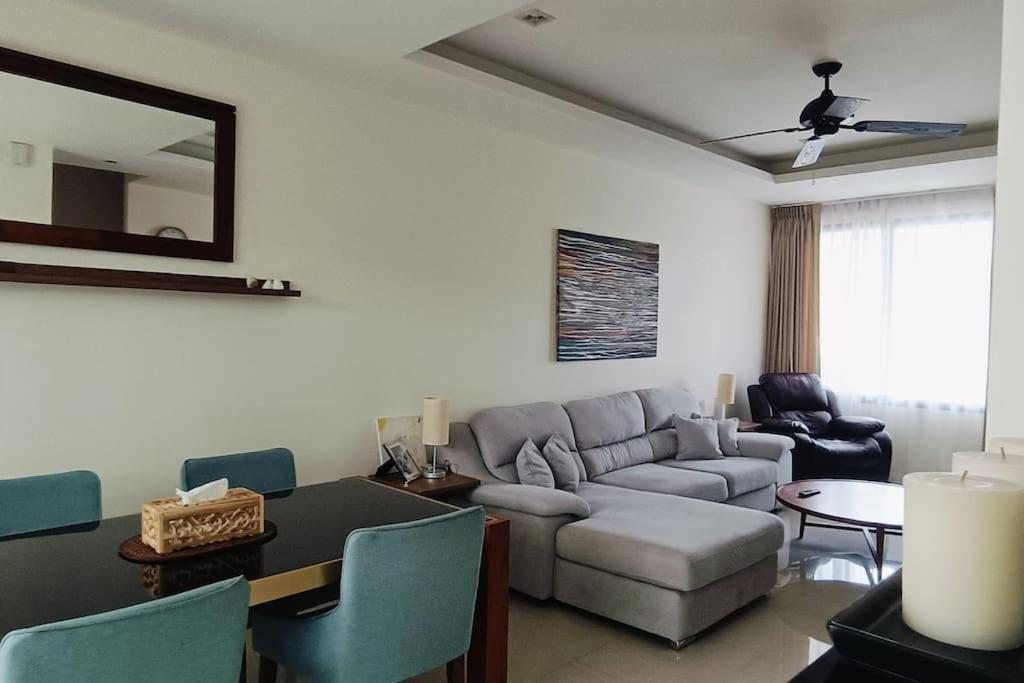 Feriehus Bangtao 600m Laguna 3bdr 3,5bath With Jacuzzi And Bbq Up To 8 Guests 5 Nights Free Taxi